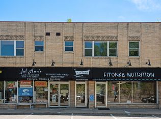 3455 Shoreline Dr #1, Wayzata, MN 55391