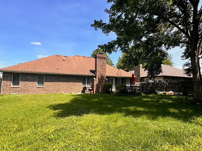 1907 S Forrest Heights Ave — Photo 9
