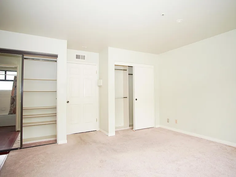 1214 S Mayflower Ave #D — Photo 12
