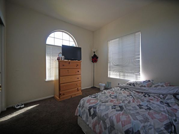 sacramento-california-63743261 picture