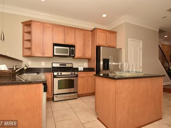 212 S Regester St, Baltimore, MD 21231