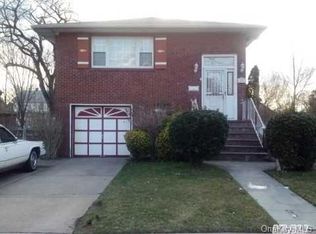 29 Meadowbrook Rd, Hempstead, NY 11550