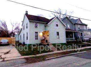 315 W Clark St, Freeport, IL 61032