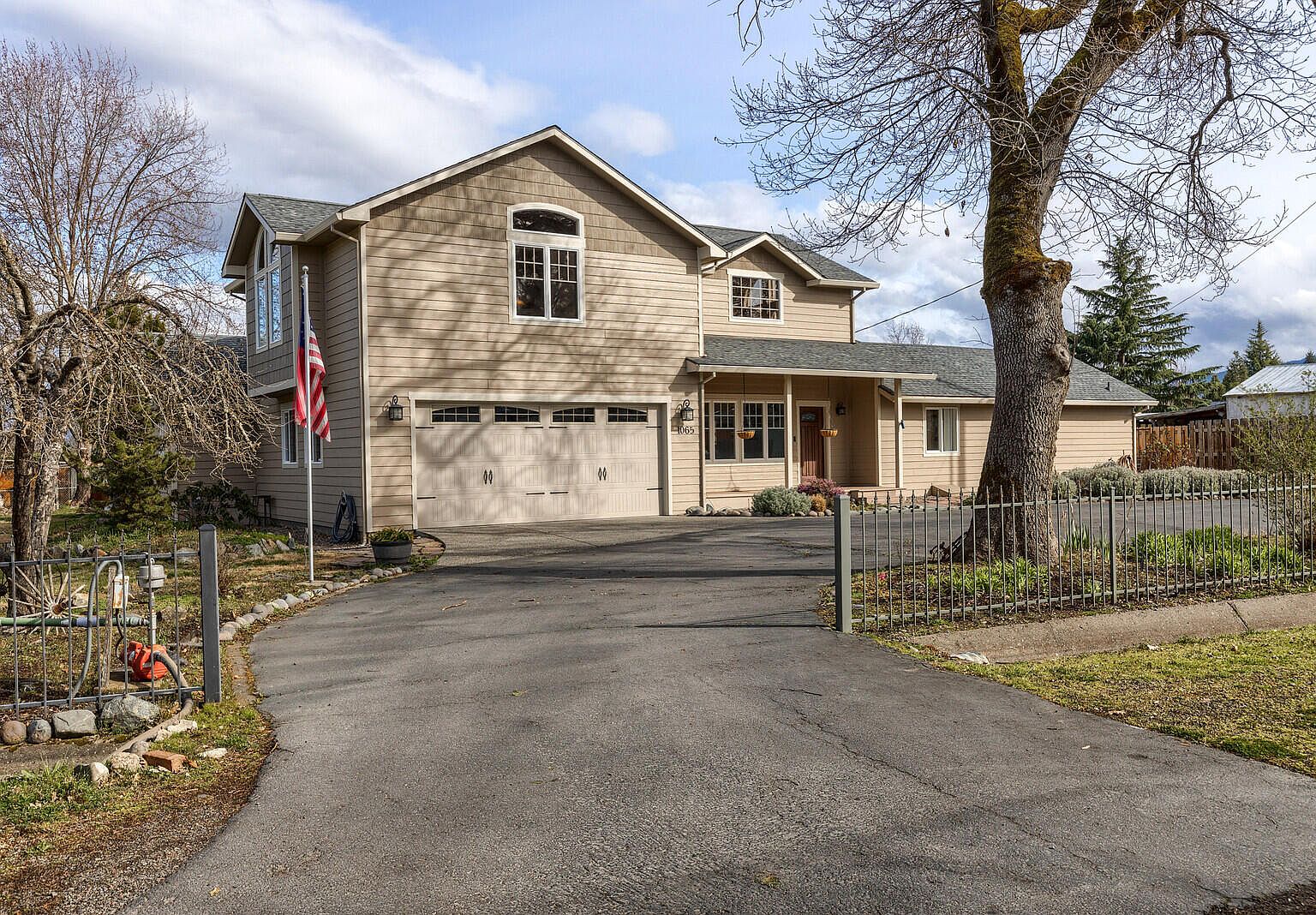 1065 Washburn Ln Medford OR 97501 Zillow