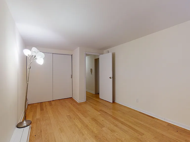 365 W 52nd St #1B — Photo 11