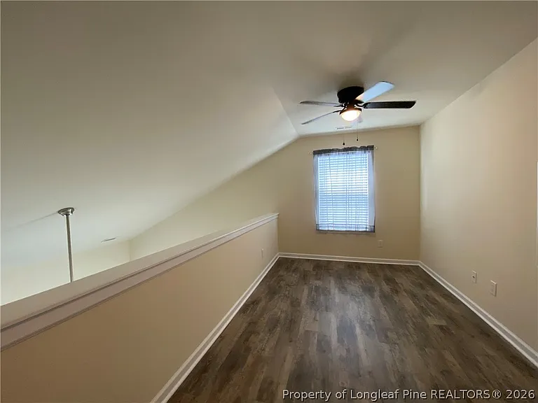 233 Palace Green Ln — Photo 11