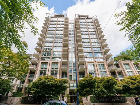 1055 Richards St, Vancouver, BC