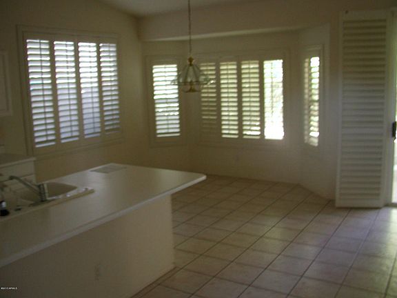 5th image of 242 W Candlewood Ln