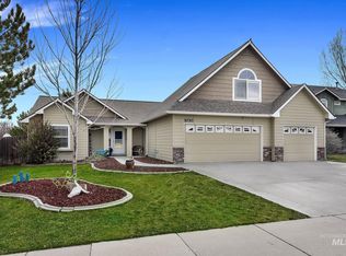 1030 S Library Ave, Kuna, ID 83634