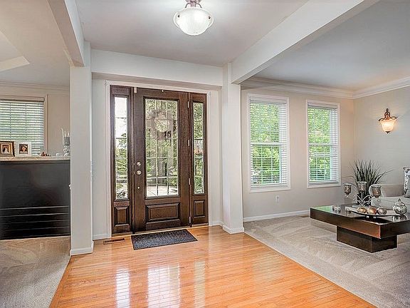 5th image of 6579 Winter Hazel Dr