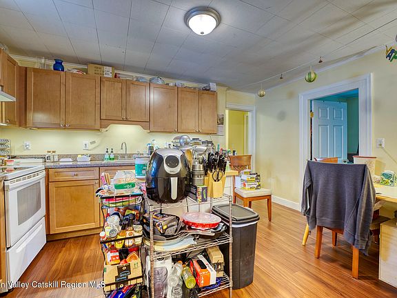 5th image of 83 Livingston Street