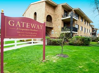 40 Gateway Rd APT 123N, Yonkers, NY 10703