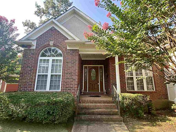 2nd image of 113 Rolling Oaks Dr