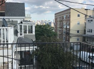 22 46th St, Weehawken, NJ 07086