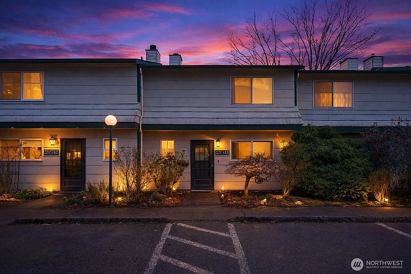 2nd image of 421 NE 105th Street