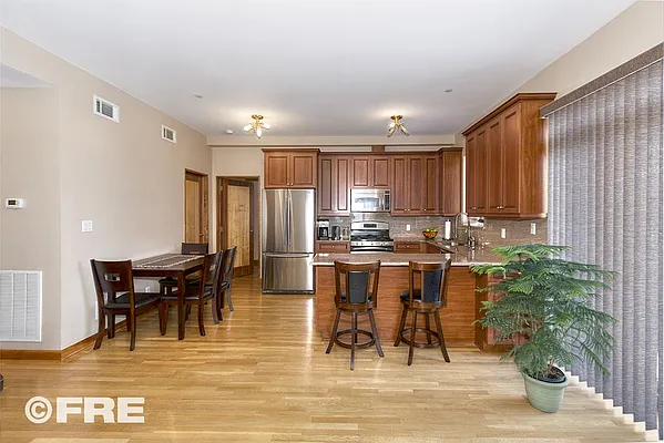 Sold by Fillmore | media 2