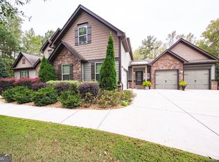 931 S Jeff Davis Dr, Fayetteville, GA 30215