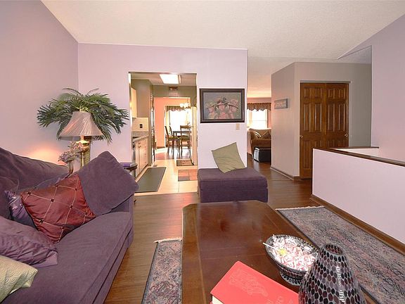 5th image of 6563 Dolphin Cir