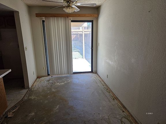 3rd image of 620 Ginger Ave