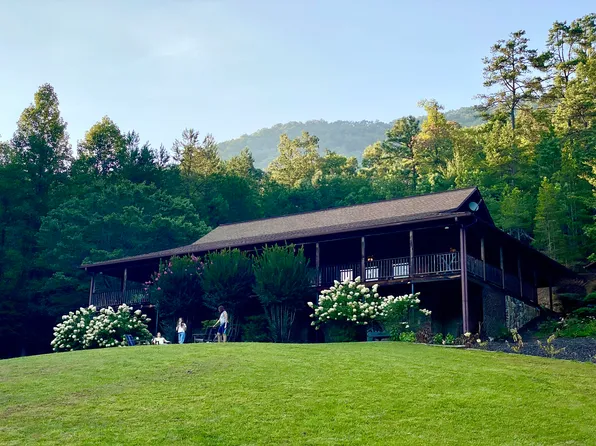 82 Beasley Mine Rd, Franklin, NC 28734