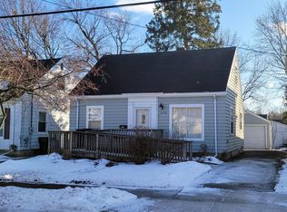 1325 Berten St, Lansing, MI 48910