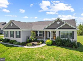 7275 Hattery Farm Ct, Mount Airy, MD 21771