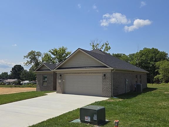 3rd image of 308 Cinchpost Cir