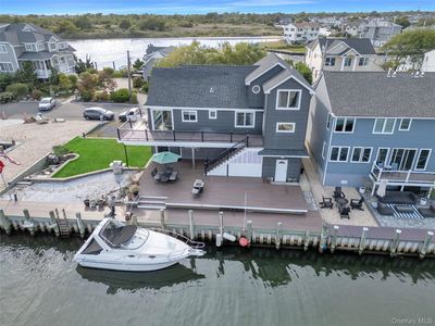 998 Pacific Street, Lindenhurst, NY, 11757