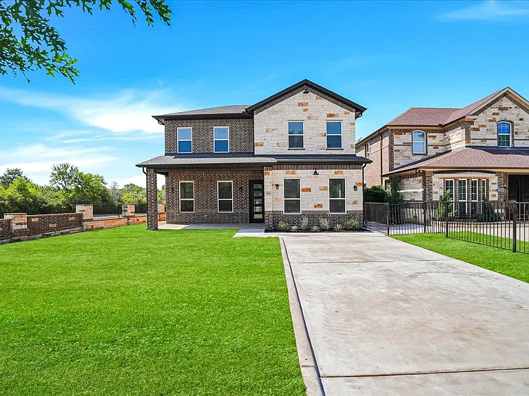 8924 Dunlap Dr — Photo 2