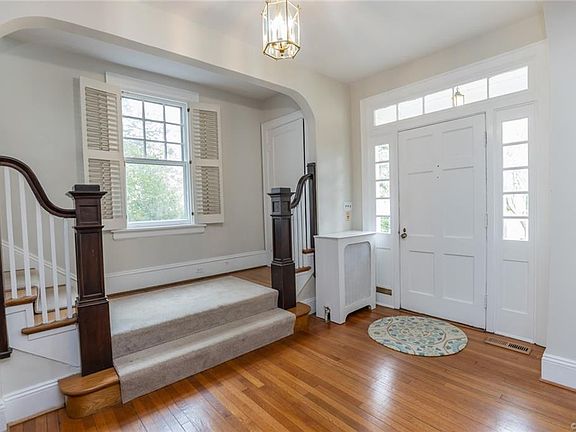 4th image of 1609 Laburnum Park Blvd