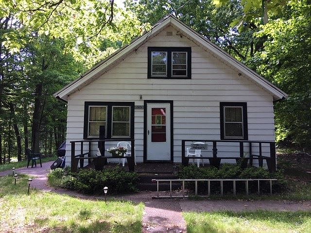 1st image of 1535 Erickson Ave