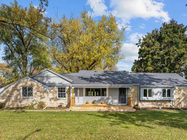 10606 West Congress STREET, Wauwatosa, WI 53225