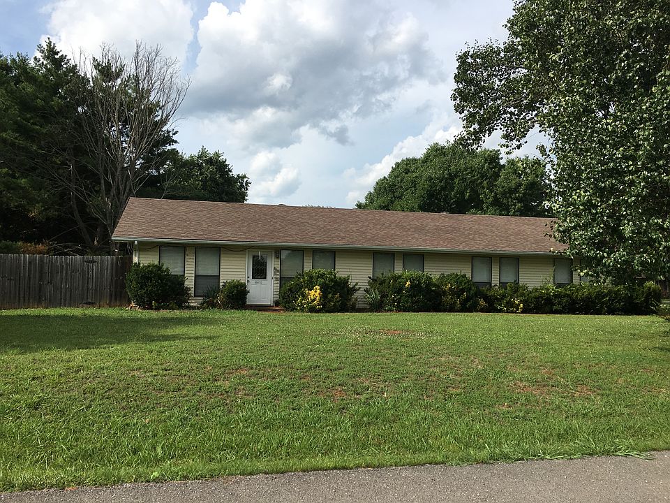 1st image of 4451 Meadowland Dr