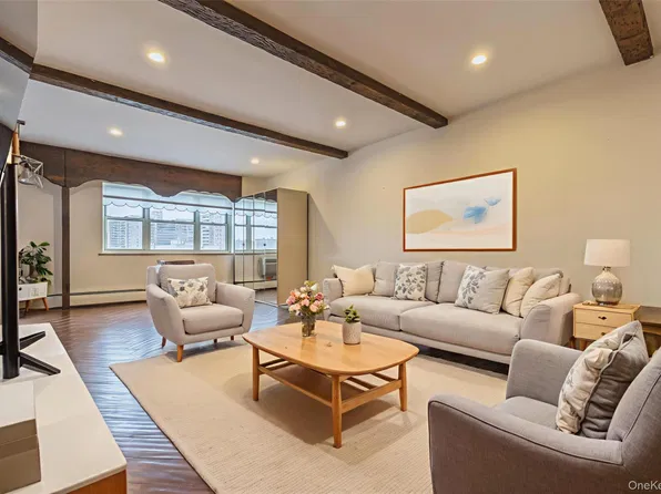 99-10 60th Avenue #E6, Corona, NY 11368