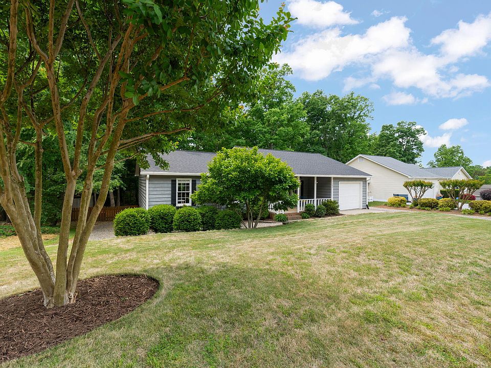 1st image of 1303 Castalia Dr