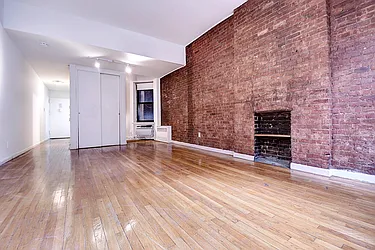 Rented by Urbane Brokerage