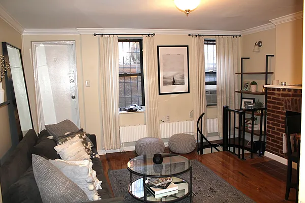 Rented by Meraki Realty LLC | media 31