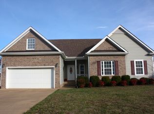 109 Saddlecreek Cir, Dickson, TN 37055