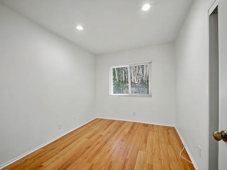22525 Flamingo St — Photo 20