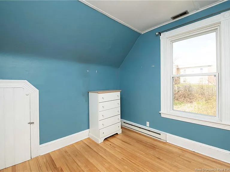 15 Allison Ave — Photo 23