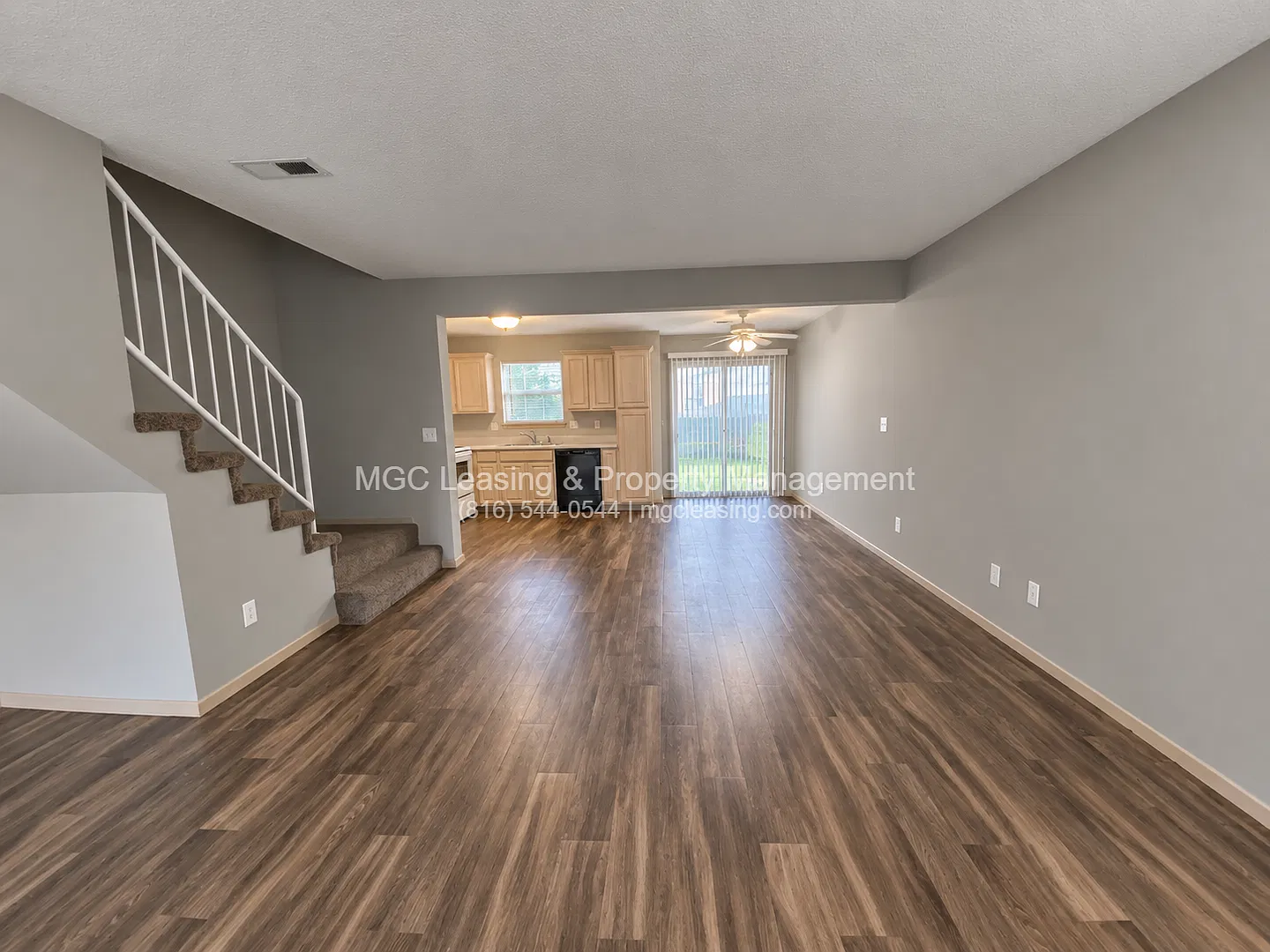 909-915 Garden Way — Photo 4