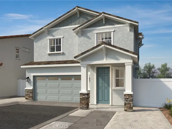 14769 Crater Lake Ln, Fontana, CA 92337