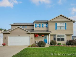 2274 Orchard Ridge Dr NW, Grand Rapids, MI