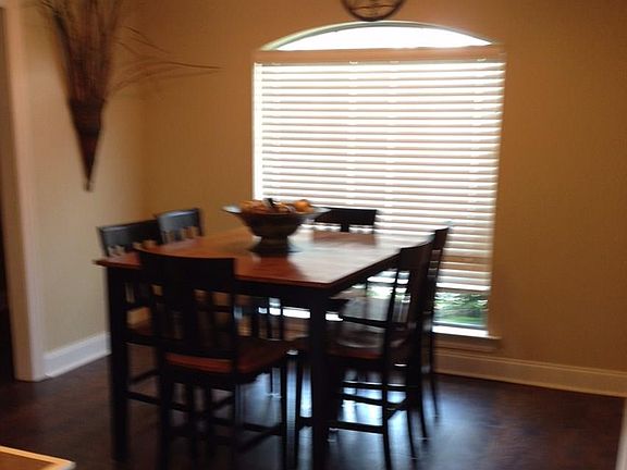 4th image of 29235 Red Willow Dr