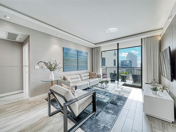 2nd image of 999 SW 1st Ave APT 1411