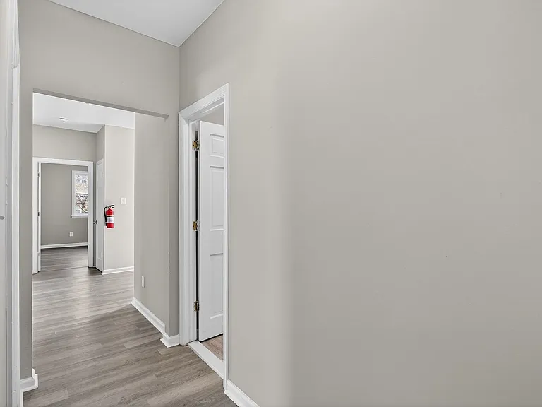 378 Grand St — Photo 22
