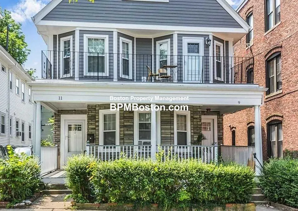 Woodside Ave