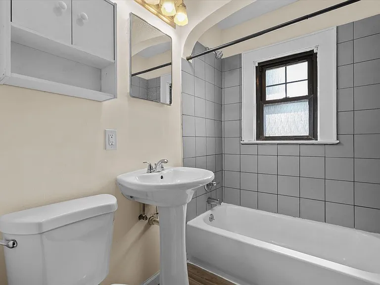 37 Yates Ave — Photo 10