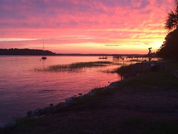 Walk to Alljoy Landing!