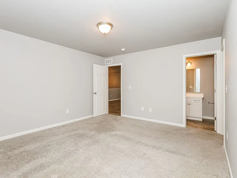 5233 Bittersweet Dr — Photo 18